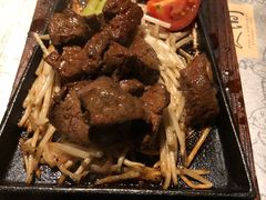 -穹六人间 people 6(岳阳路店)