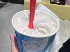 暴风雪-DQ·蛋糕·冰淇淋(南开大悦城2F店)