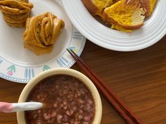 -爱的果实月嫂育婴师(世纪东方店)