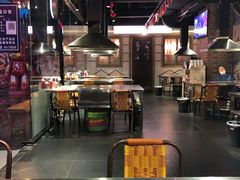 大堂-马路牙子地桌烤肉(工体店)
