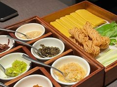 -鲁采LU STYLE(新天地店)