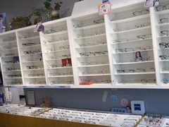 -天空之镜眼镜店蔡司依视路授权店(天通苑店)