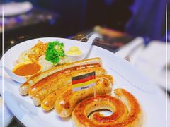 香肠拼盘-MOSSO德国餐厅·音乐酒吧(环宇荟店)