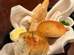 -恰餐厅及酒吧 CHAR Bar & Grill (北京丽都皇冠假日店)