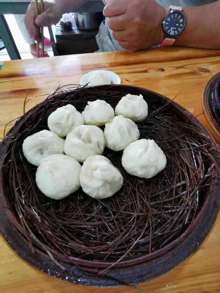 埭溪松毛汤包(新华加油站对面"店铺就在女儿学校门口,每次来不及做