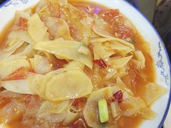 -醉美云南·云南菜主题餐厅(昆明站北京路双龙商场店)