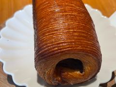-VERIE BAKEHOUSE