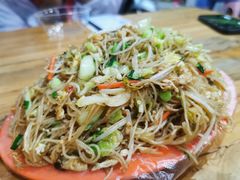 -蚝哥花姐湛江烤生蚝(美丽湾市场店)