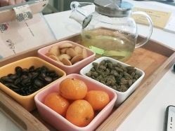 -亲吻宝贝儿童摄影