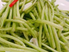 清炒泥蒿-亢龙太子酒轩(东湖店)