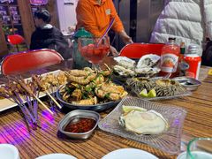 -蚝堡海鲜·威海菜·海肠捞饭·烧烤·亚洲吃蚝公司(幸福门店)