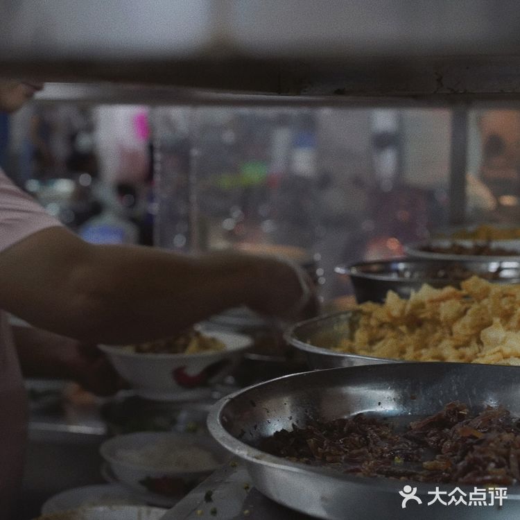 超好吃 ！浪姐王霏霏推荐的海南拌粉店