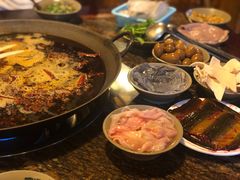 -星鸿社重庆老火锅(燃灯寺分店)