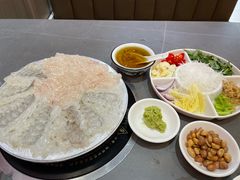 -官塘陈记鱼生·潮汕砂锅粥·牛肉火锅(潮枫路总店)