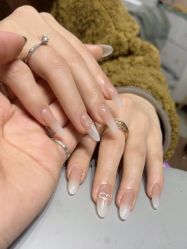 -艾珂·美甲美睫