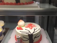 寿桃蛋糕-Rosy洛绮·蛋糕咖啡店