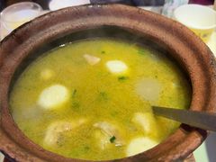 鸡汤煨鱼丸-早酒肖汉老味拌面