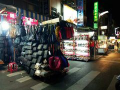 景点-六合夜市