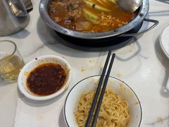 -欢乐牛香(东海二路店)