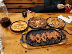 -老东镇啤酒屋海鲜加工·蒸汽海鲜·海鲜烧烤(台东店)