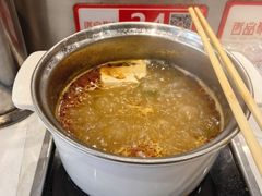 -百品聚旋转火锅(万德庄店)