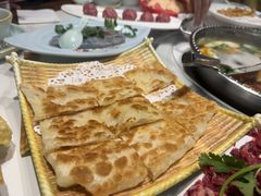 -乡土黄·鲜牛肉火锅·小龙虾(兴业街店)