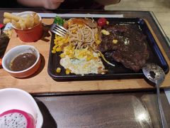 -豪享来牛排·中西简餐(黄河路店)