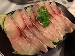 -鲜入围煮花胶鸡海鲜火锅