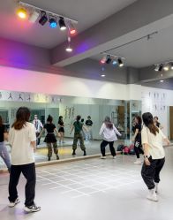 -艾美舞蹈工作室