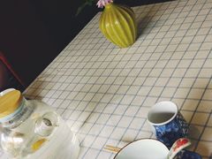 餐具摆设-在湖边私厨小馆