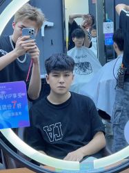 点击看大图 -藤野造型专业烫染接发