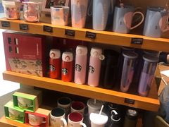 零售区-星巴克臻选(成都来福士店)