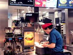 -麦当劳(军博店)