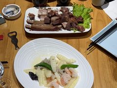 -乔家小院•非遗驴肉•青岛菜(滨河路店)