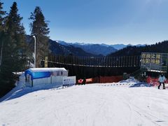 -丝绸之路山地度假区滑雪场