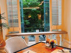 -荟景阁葡国餐厅