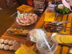 -叽叽扎扎烤肉场(生态城万达店)