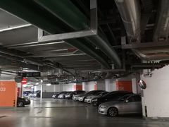 -梅赛德斯奔驰文化中心·停车场