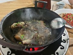 -茸梅路右拐龙虾-农家菜(松江店)