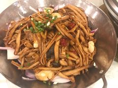 -鑫皇朝酒店(建设一路店)