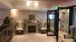 -孔雀手美甲美睫护理