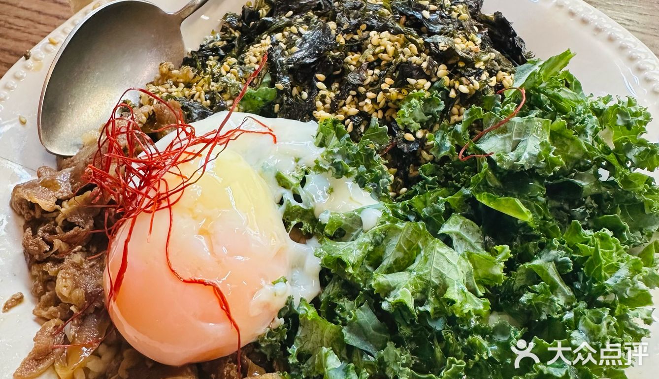 冬天来一碗热腾腾牛杂饭～