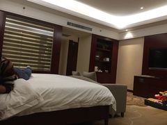 -兴芮温泉度假区