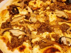 烤牛肉披萨-I HOLIC艾豪丽披萨(KKone店)