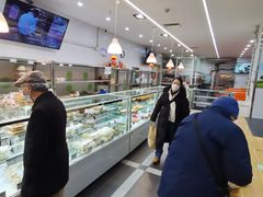 -白玉兰食品(中山公园龙之梦店)