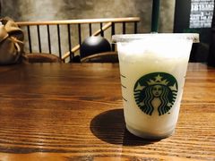 -星巴克(上海虹桥南丰城办公楼店)