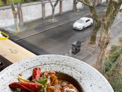 -穹六人间 people 6(岳阳路店)