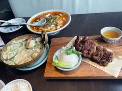 -大头虾越式风味餐厅(光明广场店)