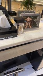 -HAIR CORNER