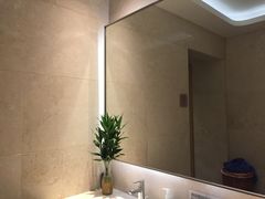 -跃动游泳健身俱乐部(新华传媒店)